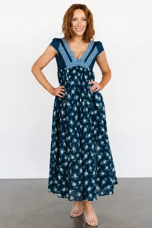 Fashionista Favorites Lucille Maxi Dress | Dark Blue Floral