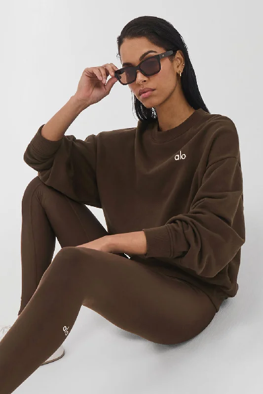 Chic Casual Style Accolade Crew Neck Pullover - Espresso