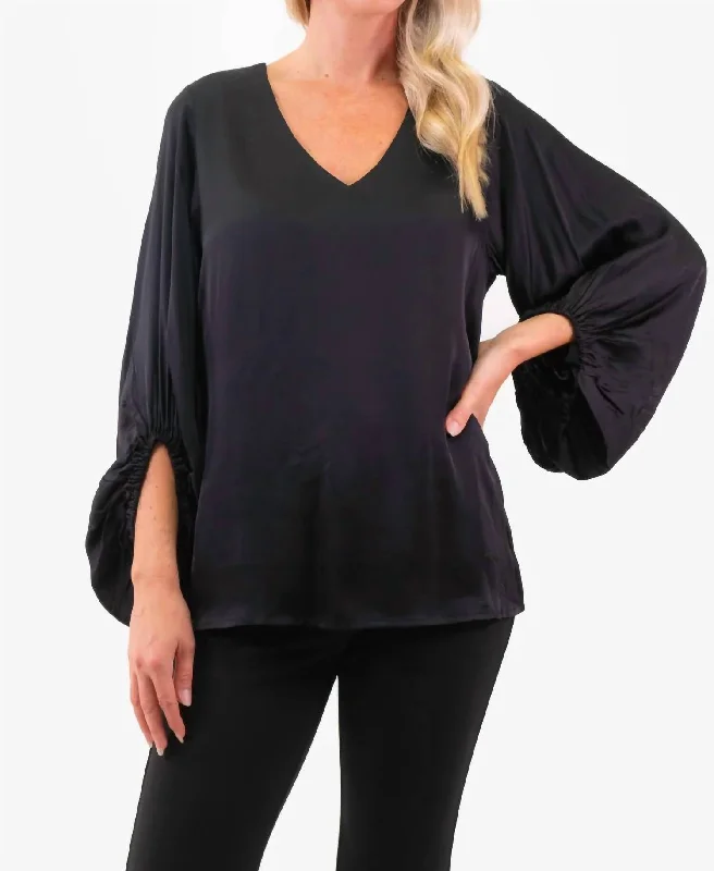 Versatile Wardrobe Essentials Wide Sleeve Blouse In Black