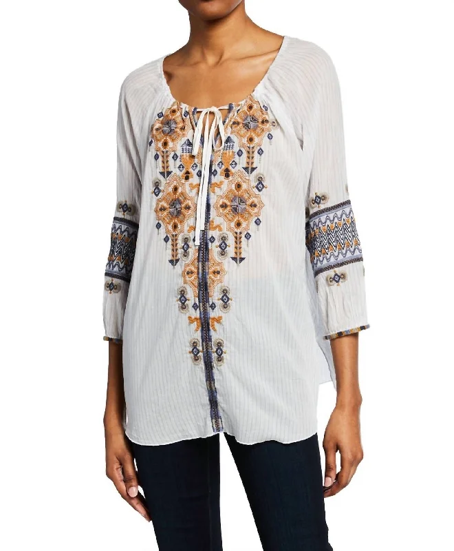 Stylish Women's Apparel Amika Peasant Blouse In White