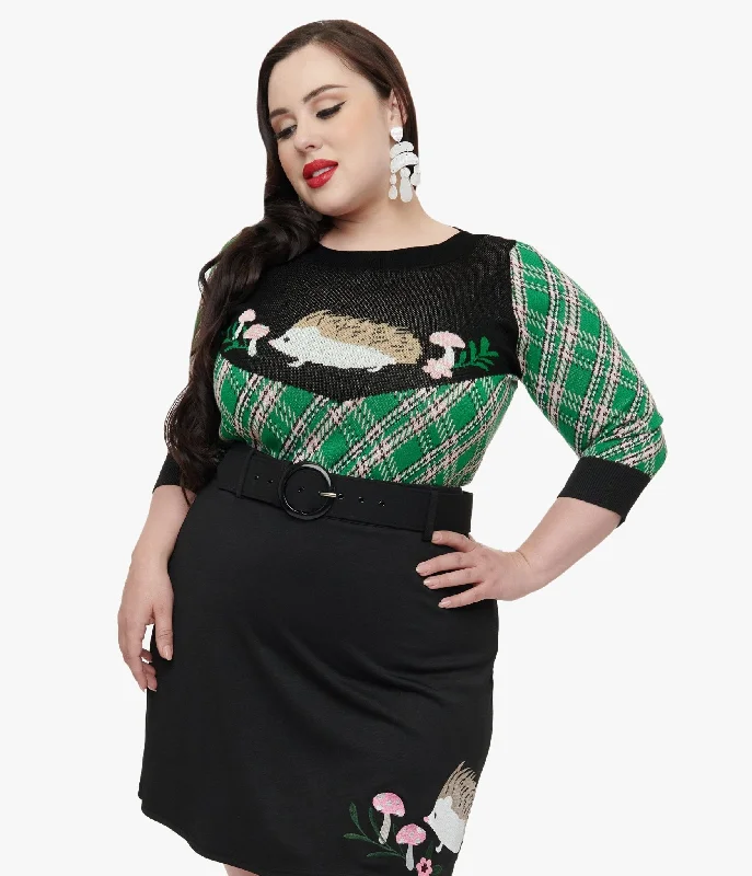 Feminine Flow Smak Parlour Plus Size 1960s Green Plaid & Hedgehog Sweater