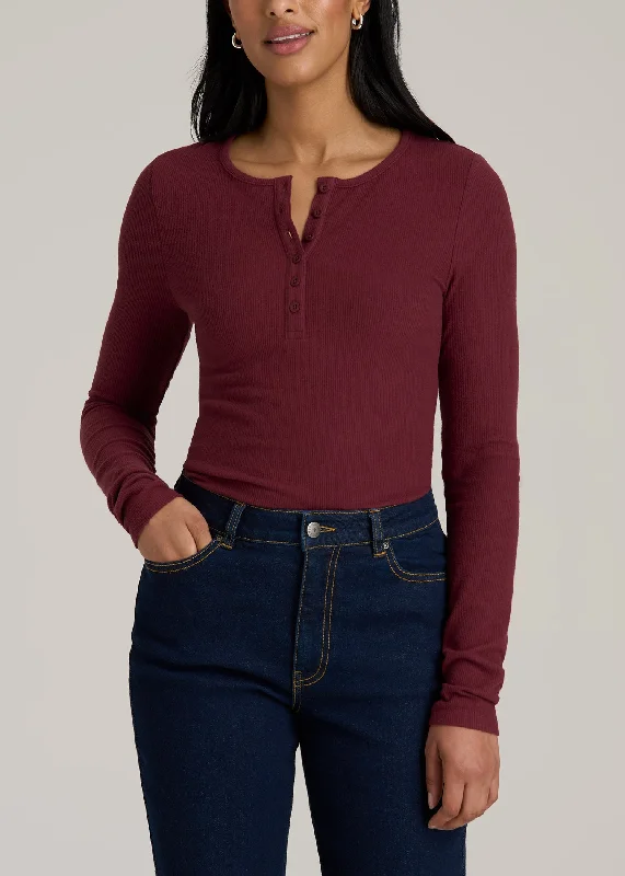 Quick Grab Deals Long Sleeve Ribbed Crewneck Women's Tall Henley Shirt in Red Ochre