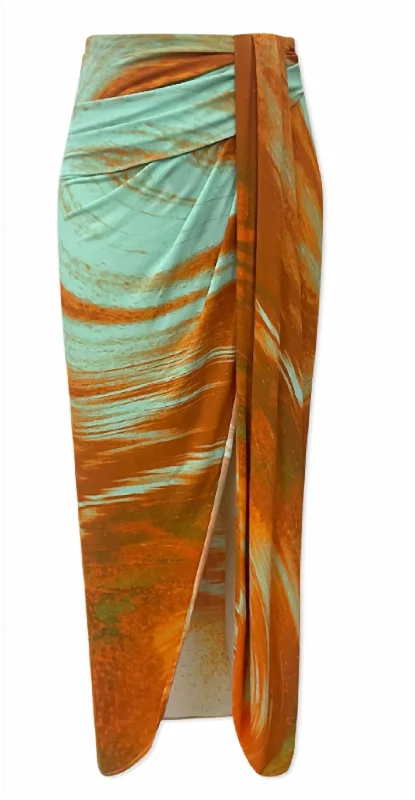 Score Big On Glamorous Red - Carpet Styles Gwena Skirt In Masala Marble Print