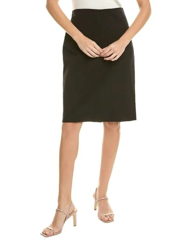 Charming Silhouette Seamed Front Pencil Skirt In Black