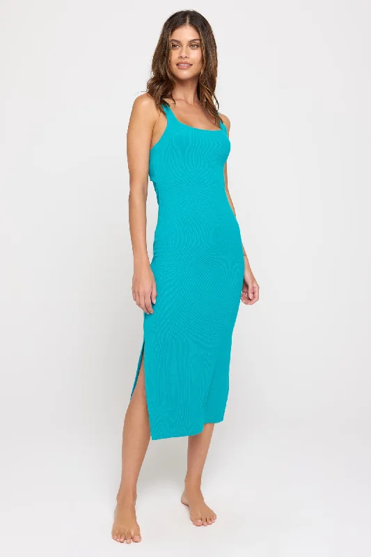 Unleash Your Trendy Side Valerie Twist Back Midi Dress