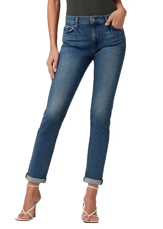 Edgy Fashion Bobby Boyfriend Jean In Highway