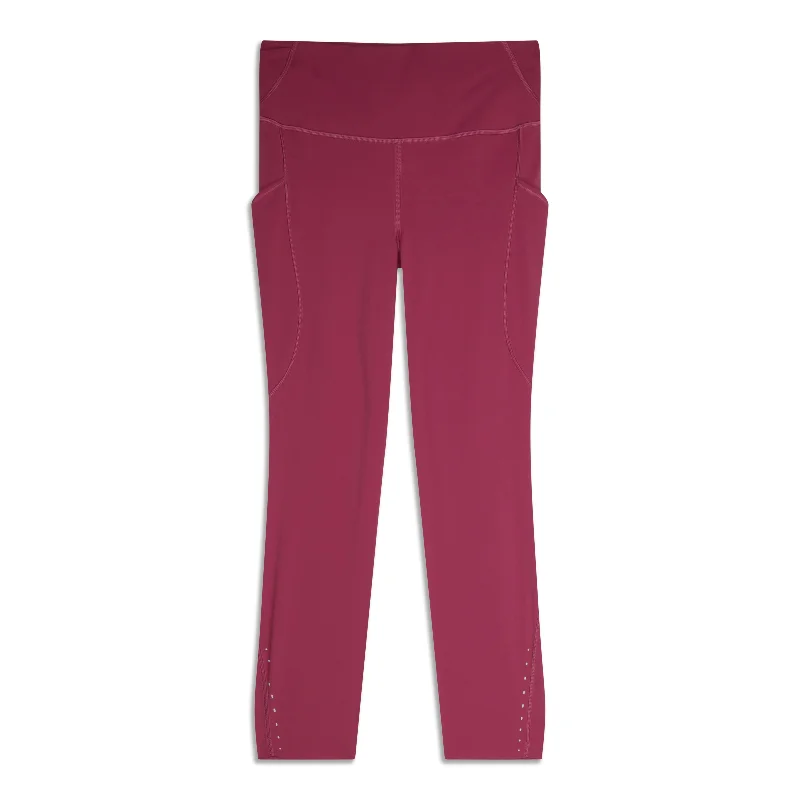 Weekend Special Fast And Free High-Rise Crop Pockets - Resale